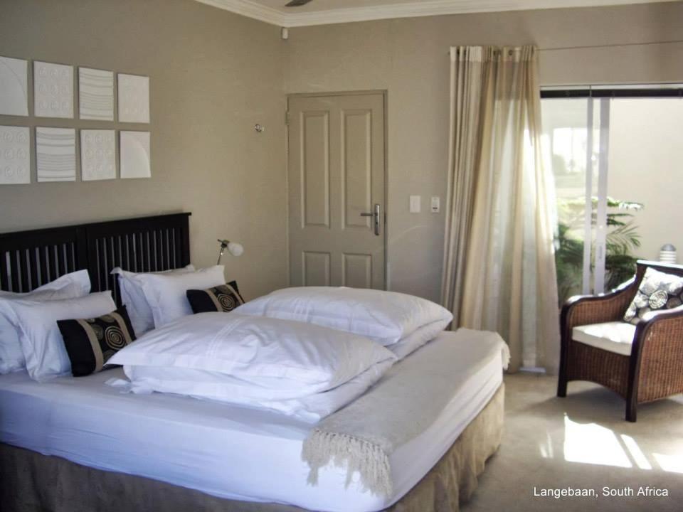 At The Rocks Guesthouse Langebaan Chambre photo